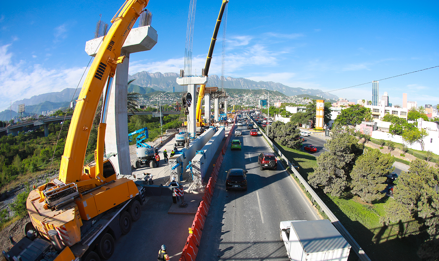 Supervisa Gobernador Montaje de Trabes en Línea 4 del Metro