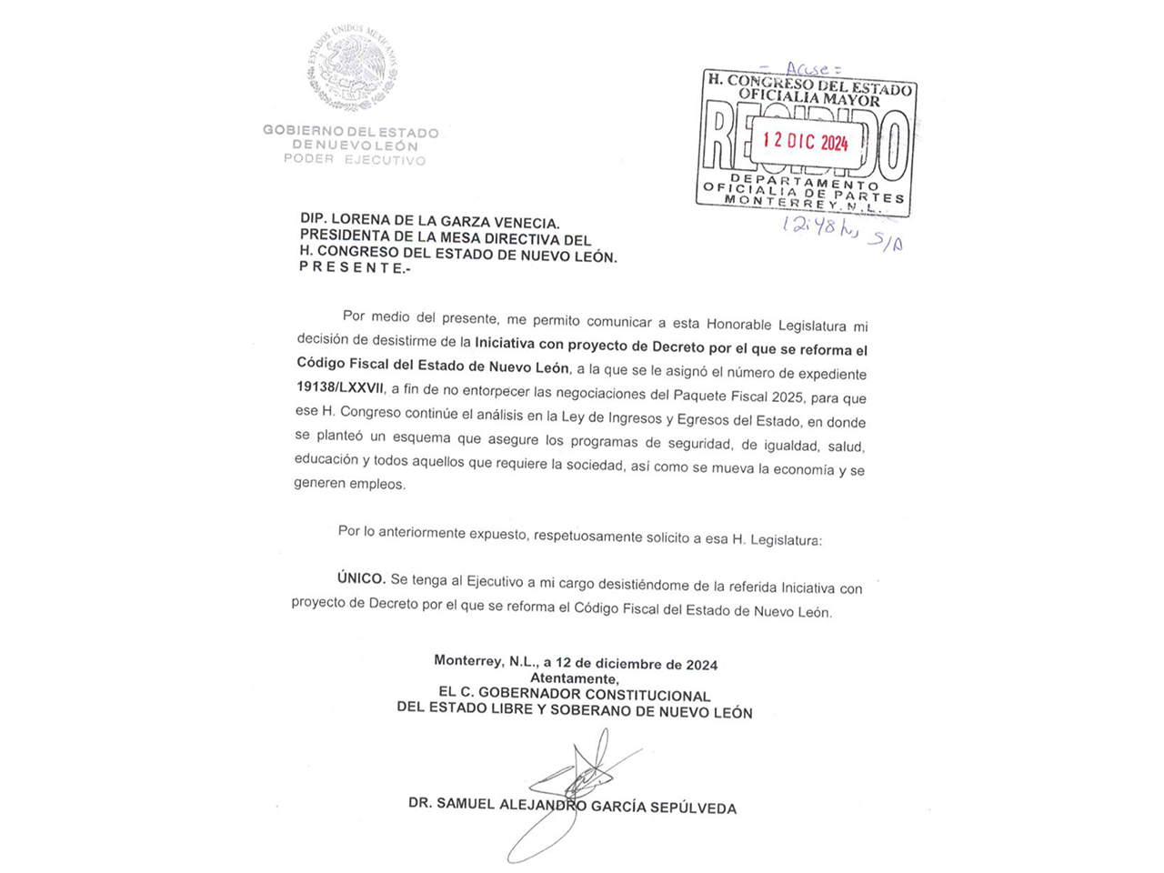 Entrega Gobierno del Estado al Congreso desistimiento a Iniciativas de Leyes del Paquete Fiscal