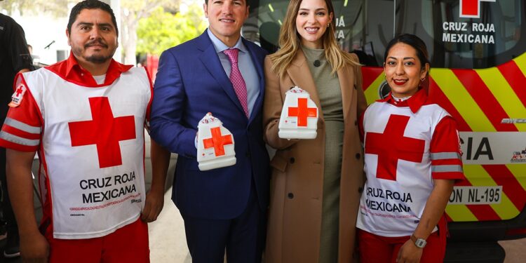 Arrancan Samuel y Mariana Colecta Nacional de la Cruz Roja 2025 en NL
