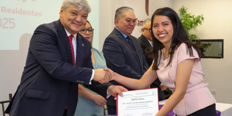 Egresan 23 nuevos especialistas del Hospital Infantil de Tamaulipas