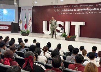 Destaca comandante de la 48 Zona Militar avances en infraestructura y valores de la USJT