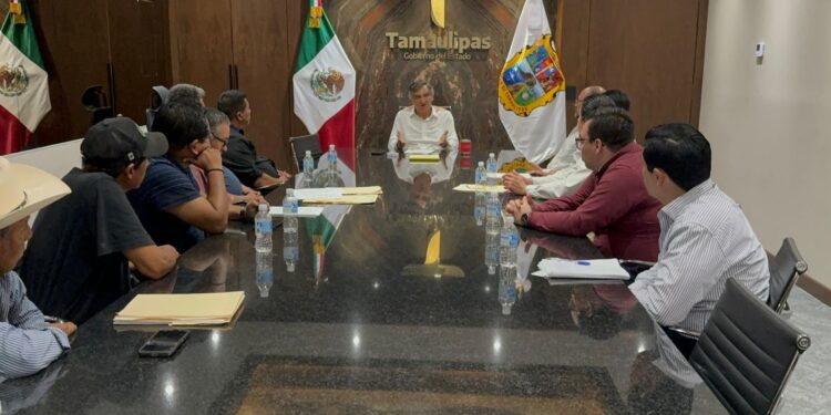 “Estoy del lado de ustedes”: Américo Villarreal a representantes ejidales de Llera