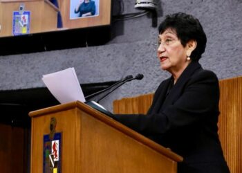 Será delito inducir a vapear a menores