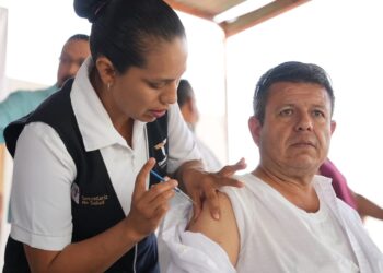 Mantiene SST vacunación contra influenza y COVID