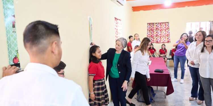 Participa DIF Tamaulipas con el registro de peso y talla durante Jornadas de Salud Escolar