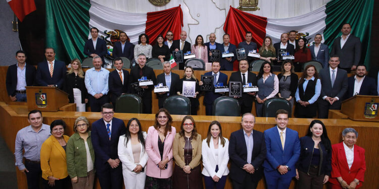 Reconoce Congreso labor de tracto cásicos de Nuevo León