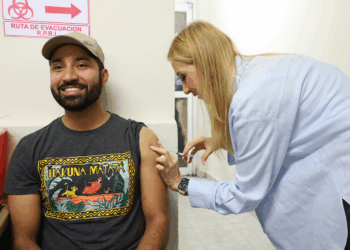 Aplica Nuevo León más de 50 mil dosis de vacuna en tan solo tres días