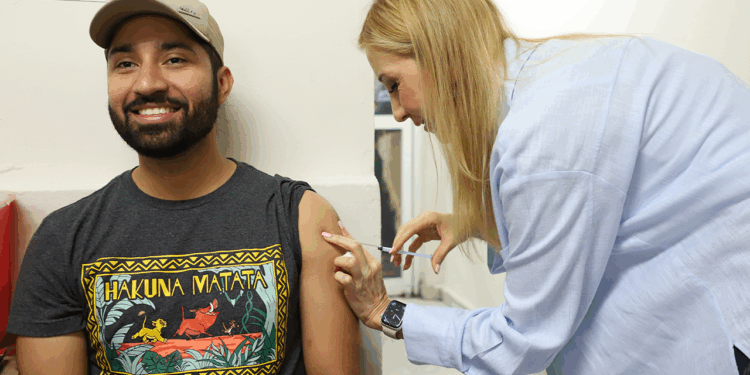 Aplica Nuevo León más de 50 mil dosis de vacuna en tan solo tres días