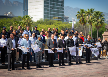 Arranca Gobernador de NL Operativo de Semana Santa