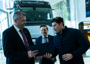 Confirma Volvo un billón de dólares de inversión para su planta en Nuevo León