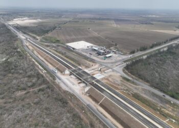 Gobierno de AVA cumple; rescata “Puente Roto” y lo inaugura como puente «La Esperanza»
