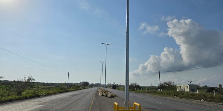 Ilumina gobierno de Américo Corredor Urbano “Luis Donaldo Colosio”