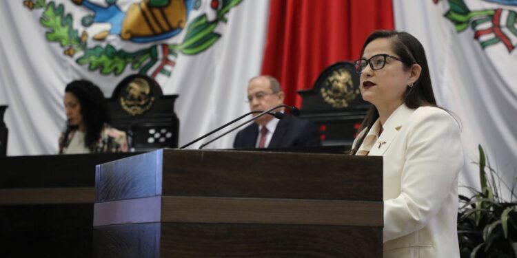Informa Lucía Aimé al Pleno Legislativo avances en el sector educativo de Tamaulipas