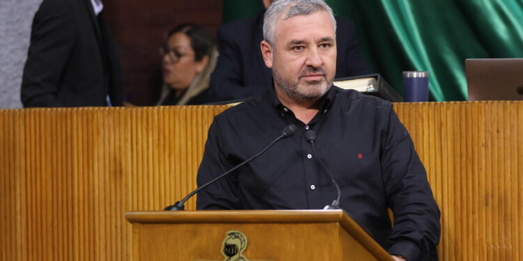 Avala Congreso realizar mesas de trabajo para enriquecer ley de protección civil