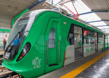 Pone Gobernador en marcha nuevos trenes para modernizar la Línea 1 de Metrorrey