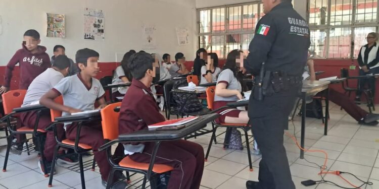 Previene Guardia Estatal de Género adicciones y acoso escolar con talleres informativos