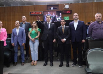 Toman protesta a Carlos Mendoza como consejero de la judicatura