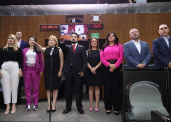 Asumen como nuevos diputados del PRI Bertha Garza y Fernando Aguirre