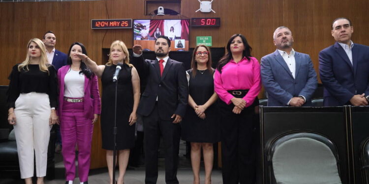 Asumen como nuevos diputados del PRI Bertha Garza y Fernando Aguirre