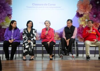 DIF Tamaulipas, Vida Independiente y Oxxo entregan sillas de ruedas a personas con discapacidad