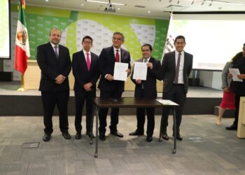 Entrega IFT concesiones de radio y tv a Tamaulipas