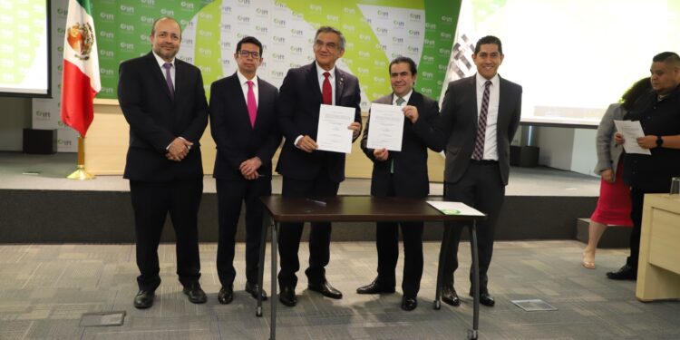 Entrega IFT concesiones de radio y tv a Tamaulipas