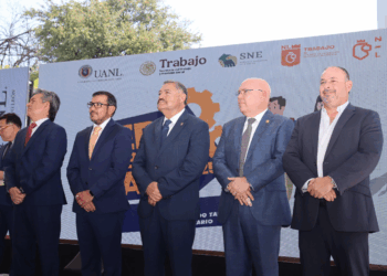 Feria Laboral UANL 2025 vincula con éxito a jóvenes estudiantes y egresados en colaboración con la Secretaría del Trabajo