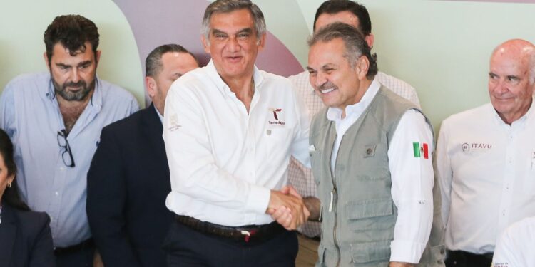 Gobernador Américo Villarreal y director general del Infonavit Octavio Romero se reúnen con desarrolladores de viviendas; agilizarán programa de casas para Tamaulipas