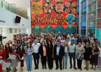 Legislatura 66 celebra y reconoce a madres trabajadoras del Congreso