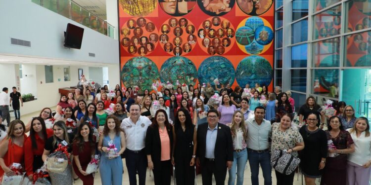 Legislatura 66 celebra y reconoce a madres trabajadoras del Congreso