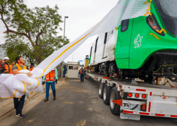 Recibe Gobernador nuevos trenes para Línea 1 del Metro