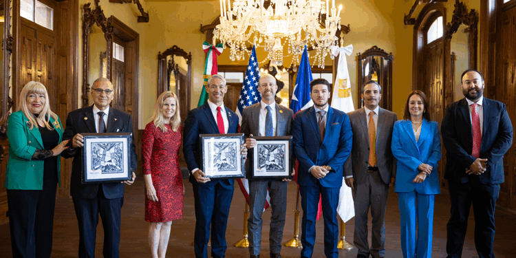 Se reúne Gobernador con Alianza de Alcaldes del Sur de Texas