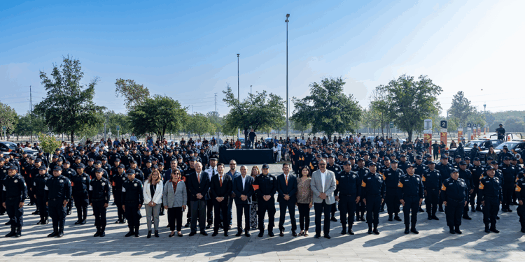 Suma NL167 nuevos policías de Proximidad al servicio de las y los neoloneses