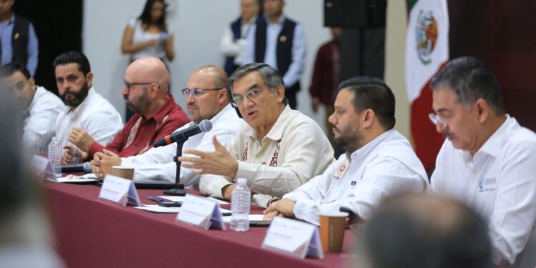 Convoca Américo a fortalecer acciones preventivas ante la temporada de lluvias y ciclones