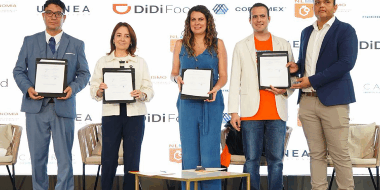 Nuevo León impulsa la capacitación digital de más de 500 restaurantes