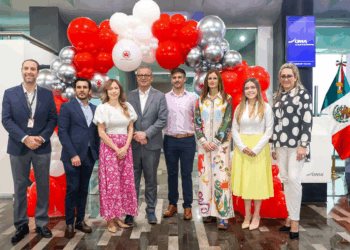 Nuevo León y Air Canada consolidan ruta anual a Toronto