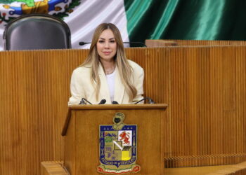 Llama Perla Villarreal verificar condiciones laborales de médicos residentes