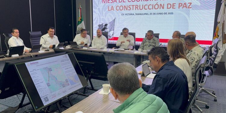Revisan Plan de Acción para reforzar seguridad en carreteras fronterizas de Tamaulipas