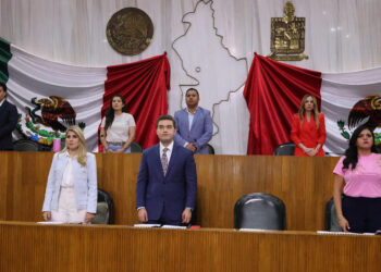 Rinde Congreso minuto de silencio en memoria de personas que murieron en Hualahuises