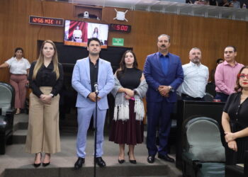 Toma protesta Glen Villarreal Zambrano como diputado