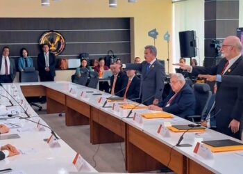 Toman protesta nuevos integrantes del Patronato de la UAT