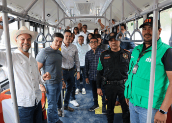 Continúa Gobernador reestructuración de rutas de camiones en Cuenca Guadalupe-Juárez-Cadereyta