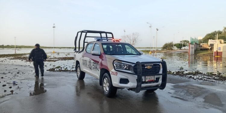 Día y noche, Guardia Estatal mantiene la vigilancia en zonas de riesgo de inundación