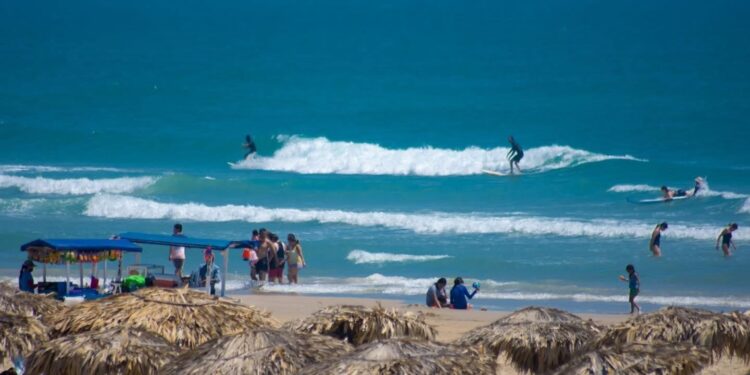 Encabeza playa de Miramar afluencia turística y derrama económica: Turismo
