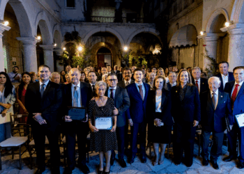 Resalta Gobernador labor de la UANL en preparación de nuevos abogados