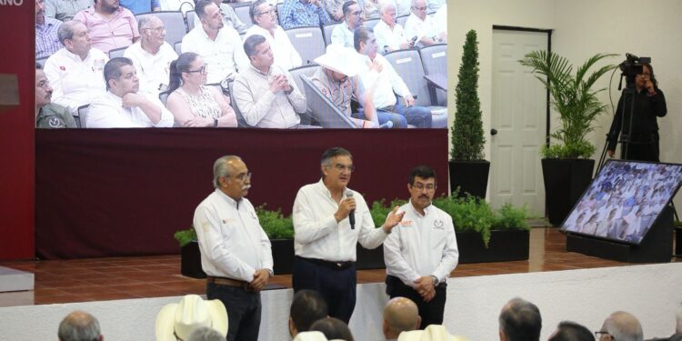 Tamaulipas tiende barrera de contención al gusano barrenador