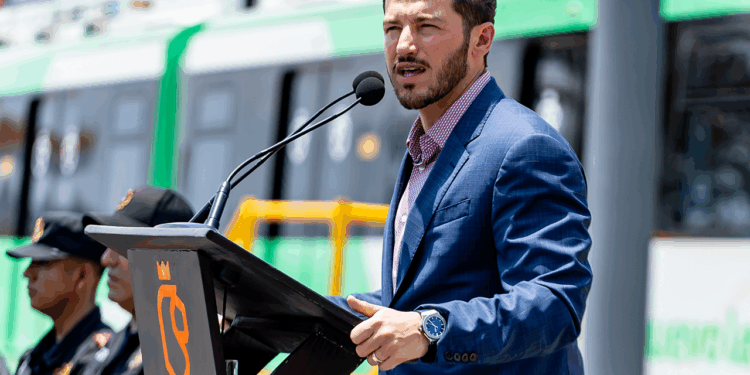 Entrega Gobernador 22 trenes nuevos para la Línea 1 del Metro