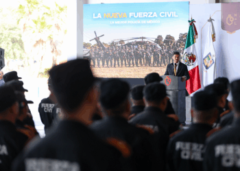 Entrega Gobernador méritos policiales a Fuerza Civil