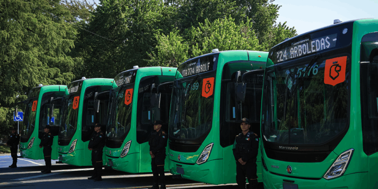 Va NL por primer lugar en movilidad con más y nuevas unidades.- Samuel García