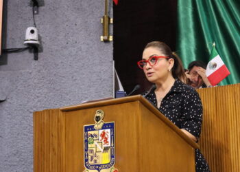 Impulsa Armida Serrato desfibriladores en espacios públicos y privados